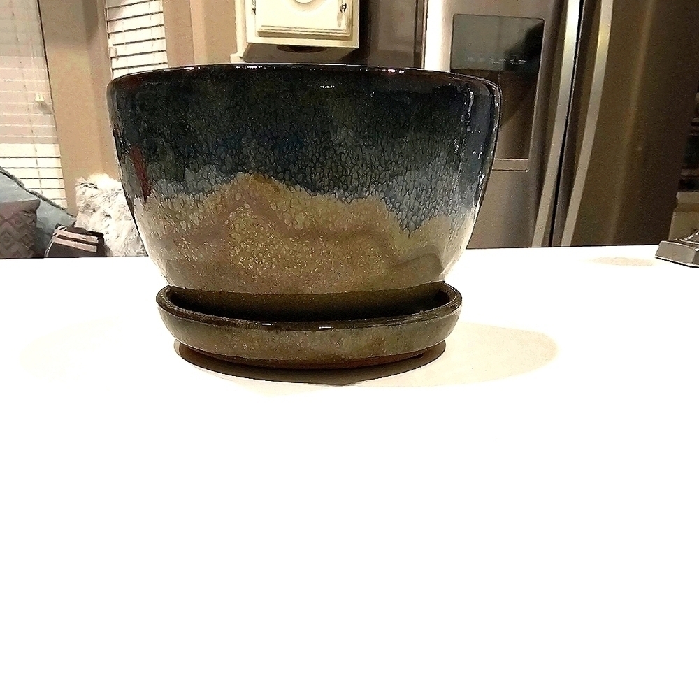 Blue & Tan Ceramic Planter With Saucer and Drainage Holes Preowned 6"x6"x4" - Picture 5 of 12